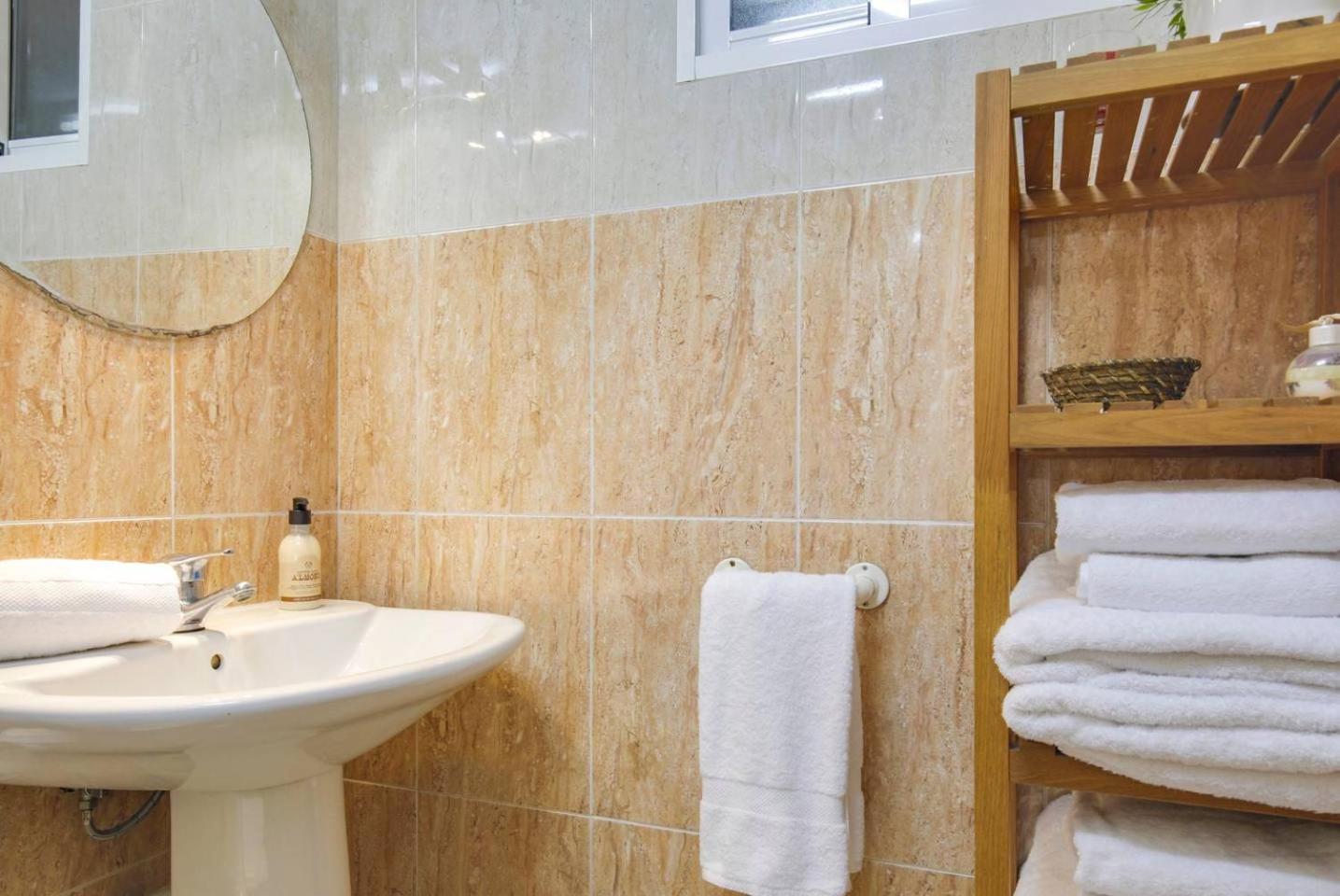 Cozy 2 Bedroom Next To Arc De Triomf Barcelona Exterior foto